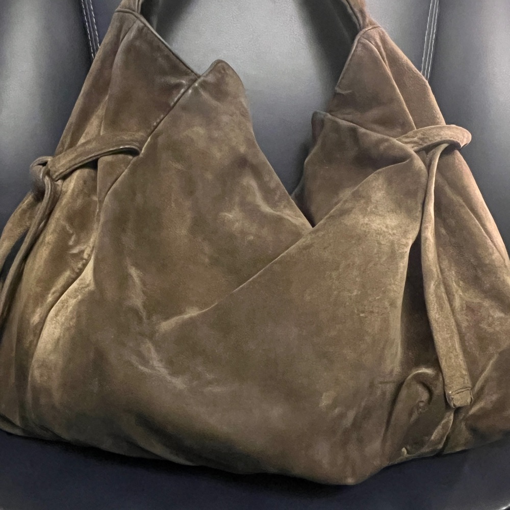 Gucci Suede Shoulder bag in Brown - Picture 4 of 13